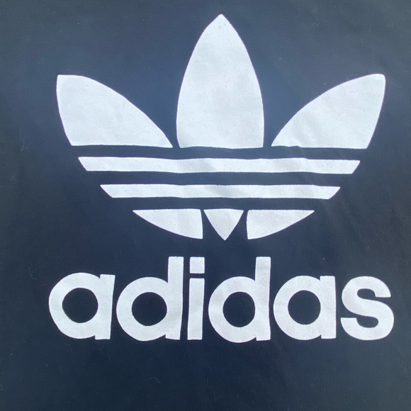 Women’s Adidas crop top - Picture 2 of 3